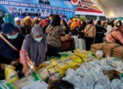 Kabar Baik dari Sampit, 15.000 Paket Sembako Digratiskan untuk Warga