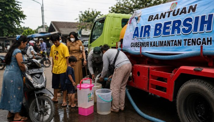 Pemprov Kalteng Salurkan 233.250 Liter Air Bersih