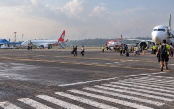 Erupsi Anak Krakatau Batalkan Dua Penerbangan Sampit