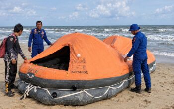 Warga Temukan Lima Liferaft KM Virgo di Perairan Seruyan